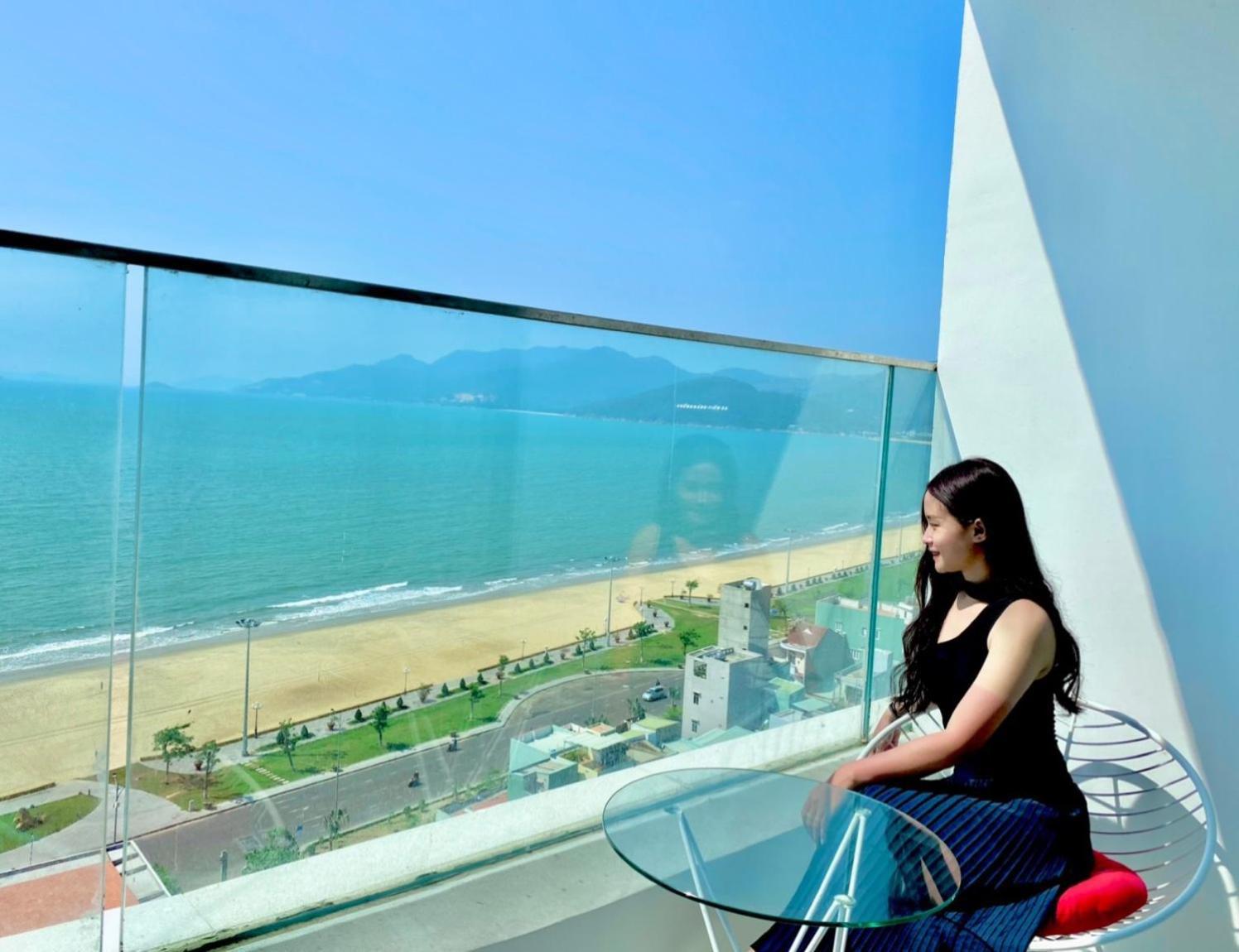 Tms Beachfront Apartment Quy Nhon Bay Eksteriør billede